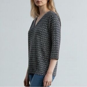 L.L. Bean Navy White Supima Cotton Patterned VNeck 3/4 sleeve Top, 1X 2 for $30